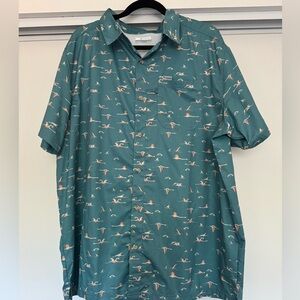 Columbia men’s XL shirt
